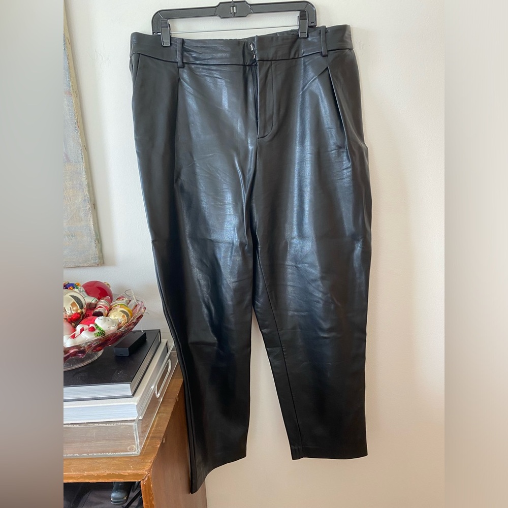 Women’s Plus Size Black Faux Leather Eloquii pants size 16